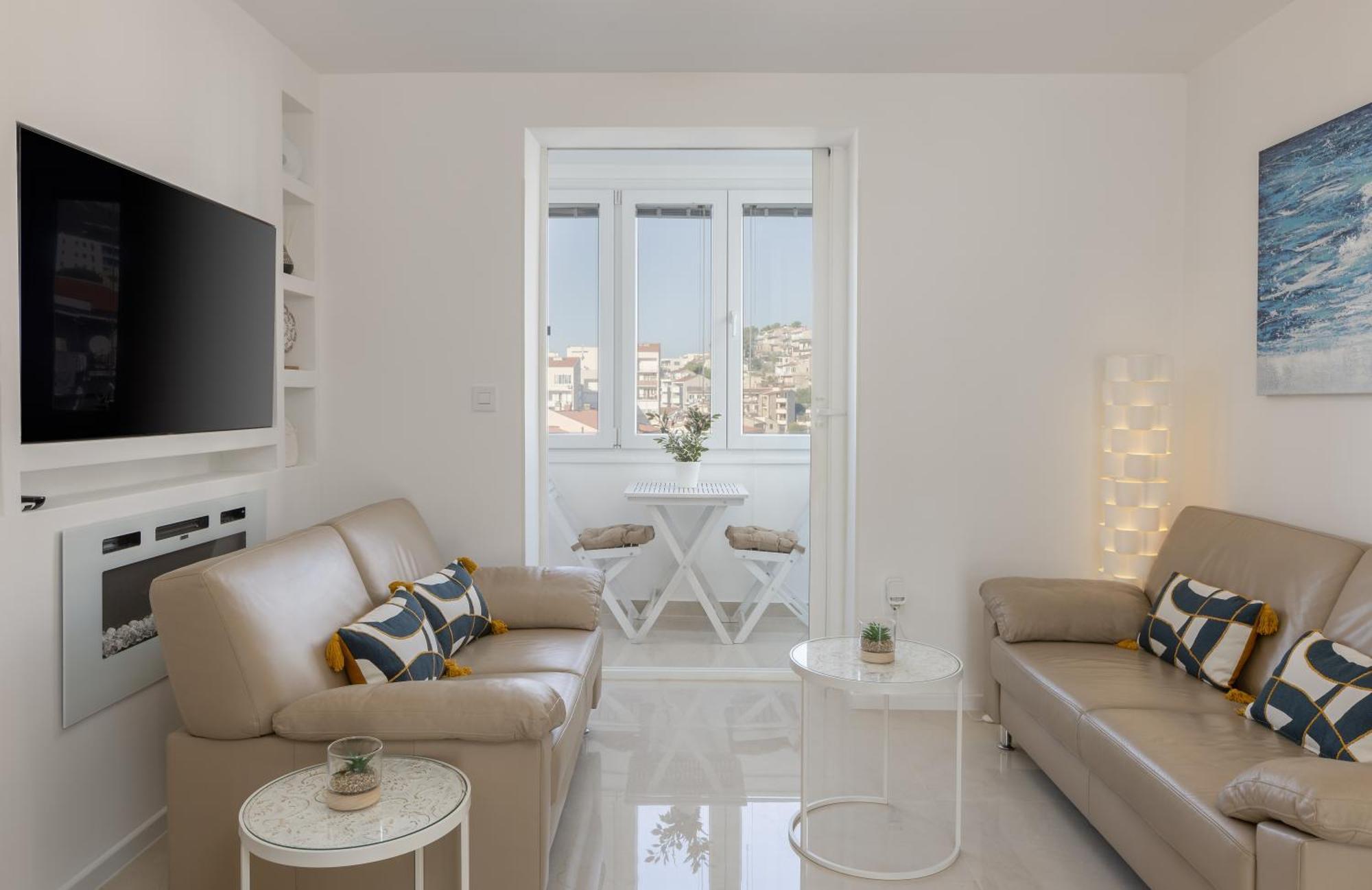Sky, Free Private Parking Apartament *